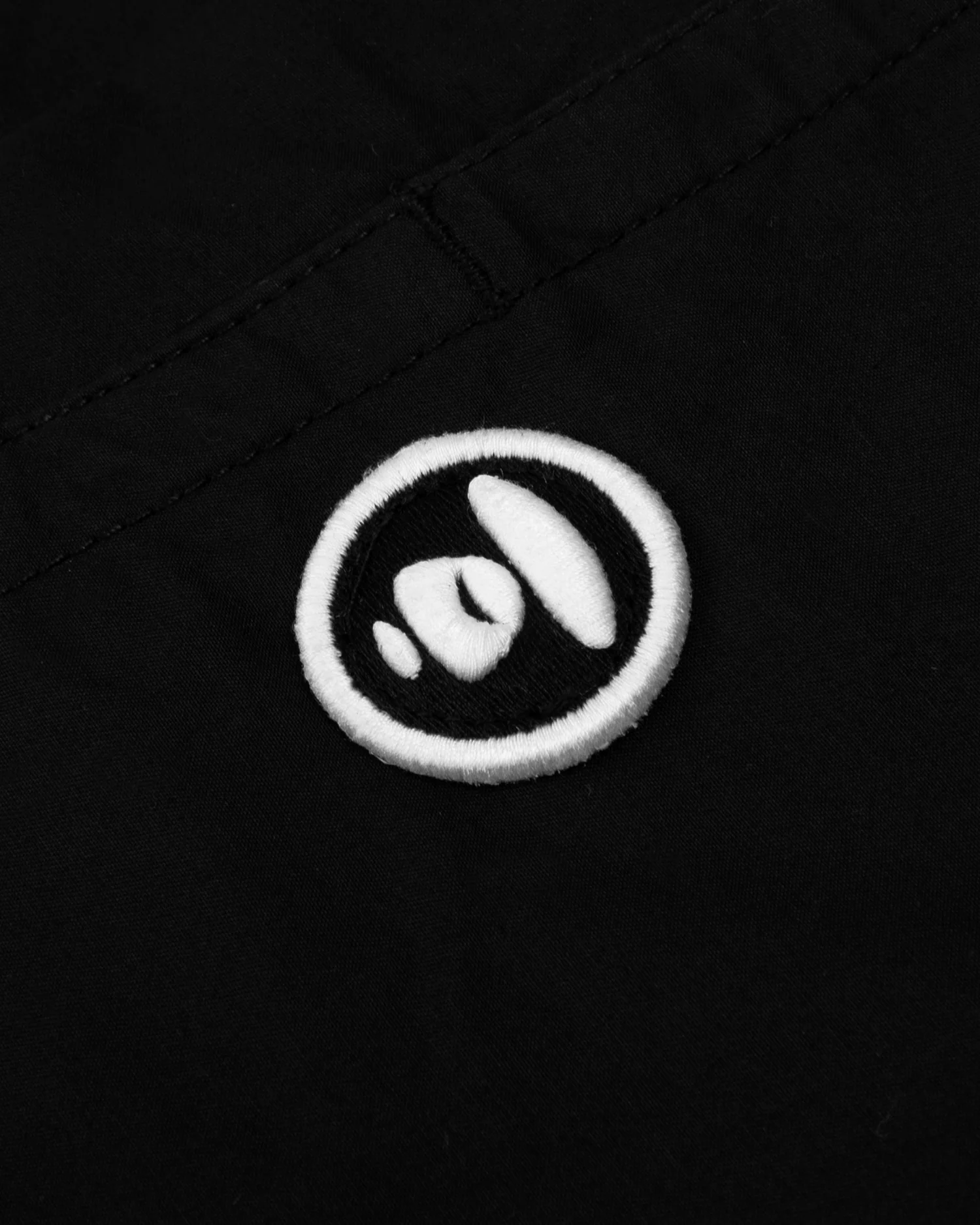 Moonface embroidered reversible camo shorts - Image 5