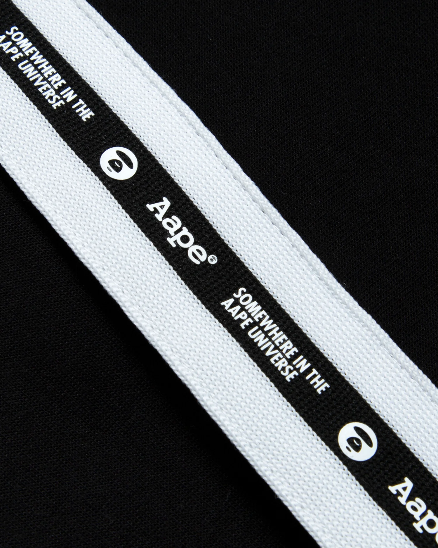 Moonface logo hem sweat shorts - Image 4