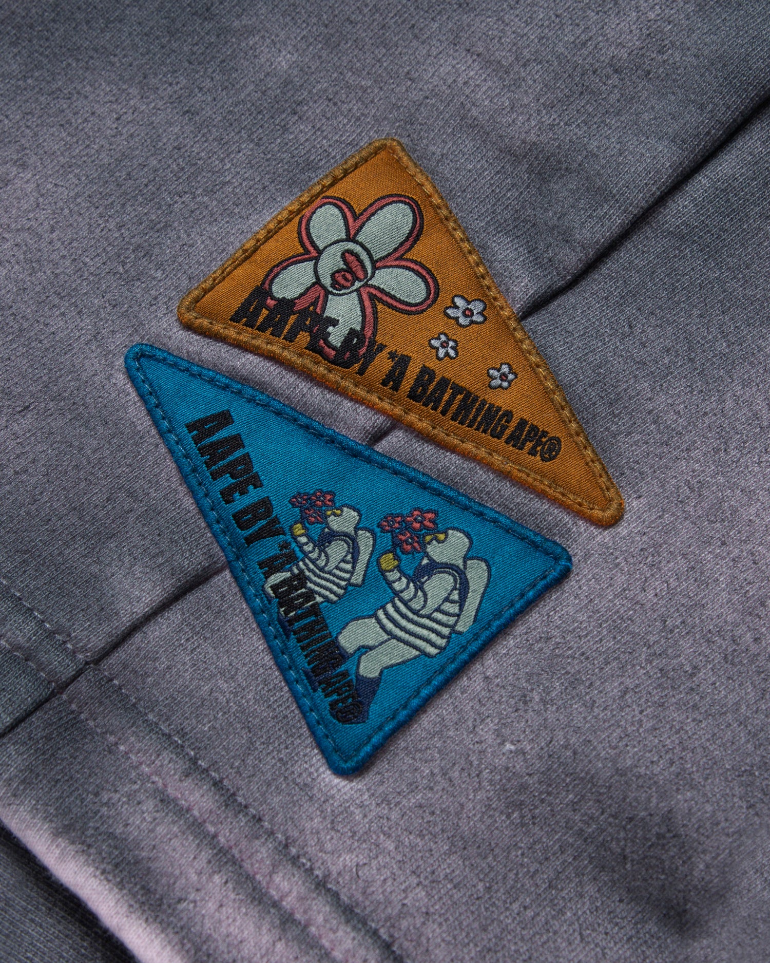 Moonface graphic embroidered sweat shorts - Image 10