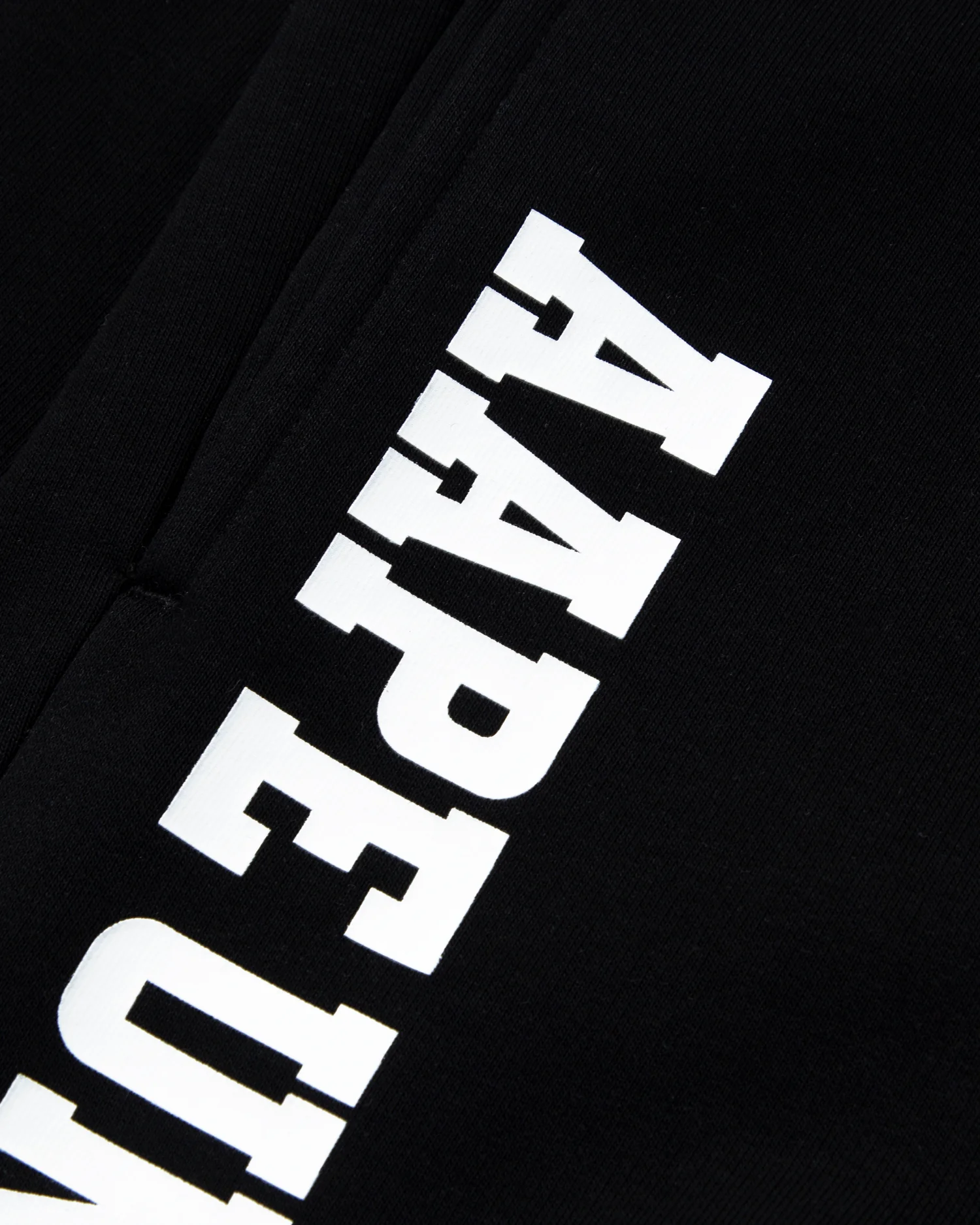 Moonface camo patch sweat shorts - Image 4