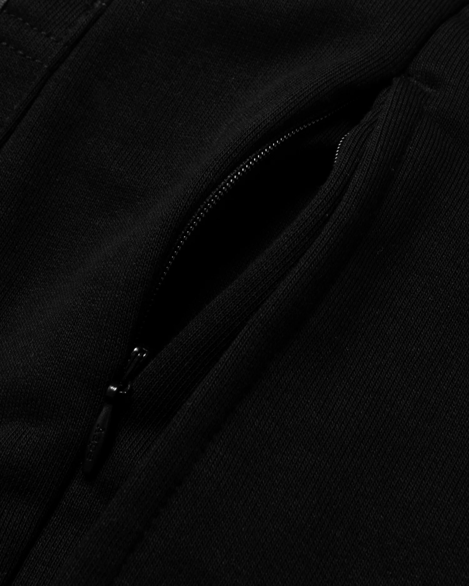 AAPER Alfa patch sweat shorts - Image 5
