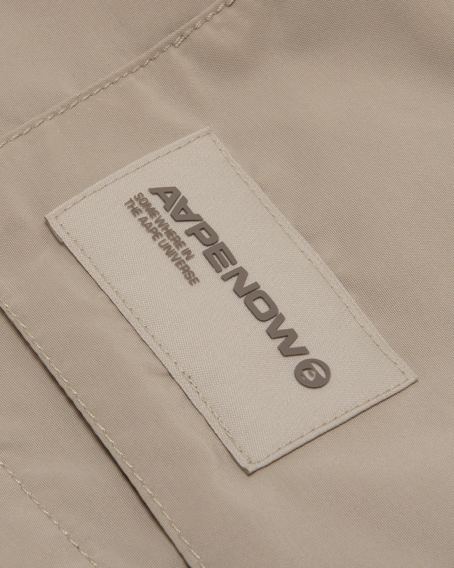 Moonface patch cargo shorts - Image 3
