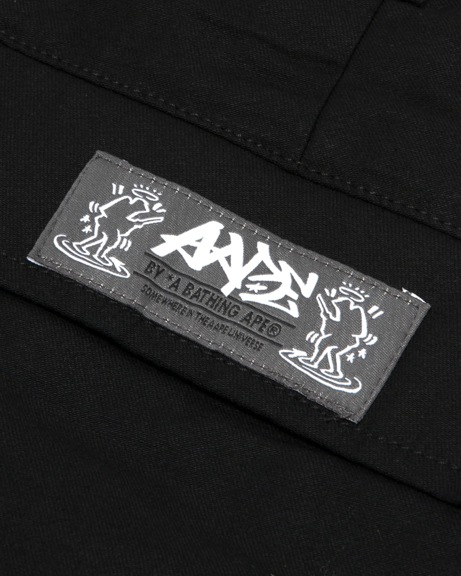 Moonface cargo shorts - Image 3