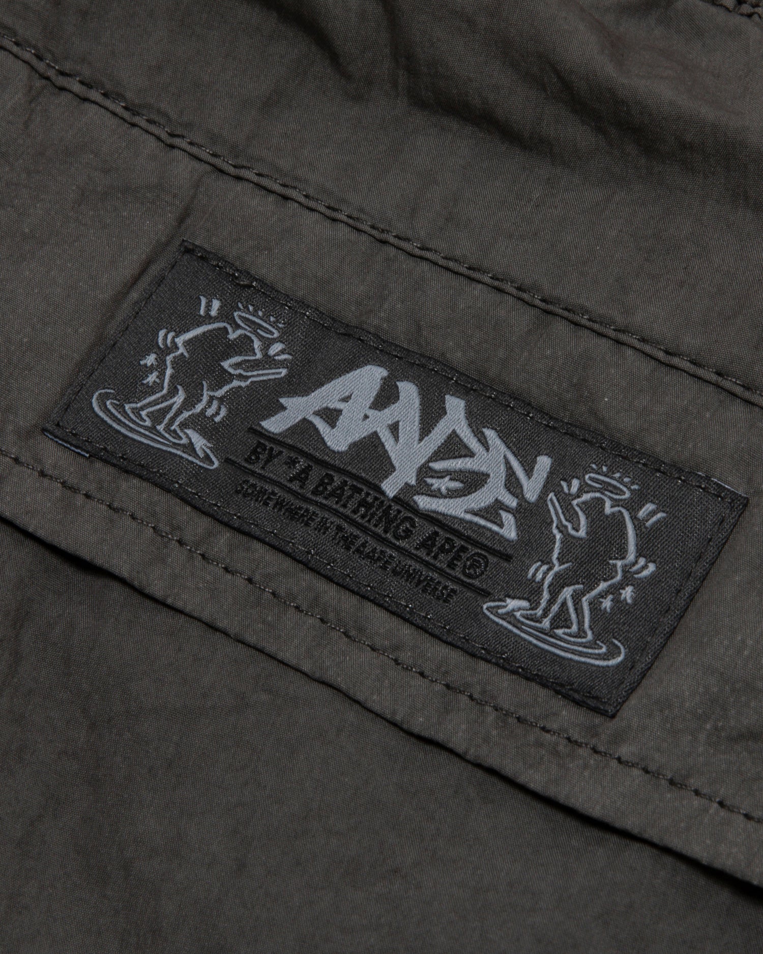 Moonface cargo shorts - Image 8