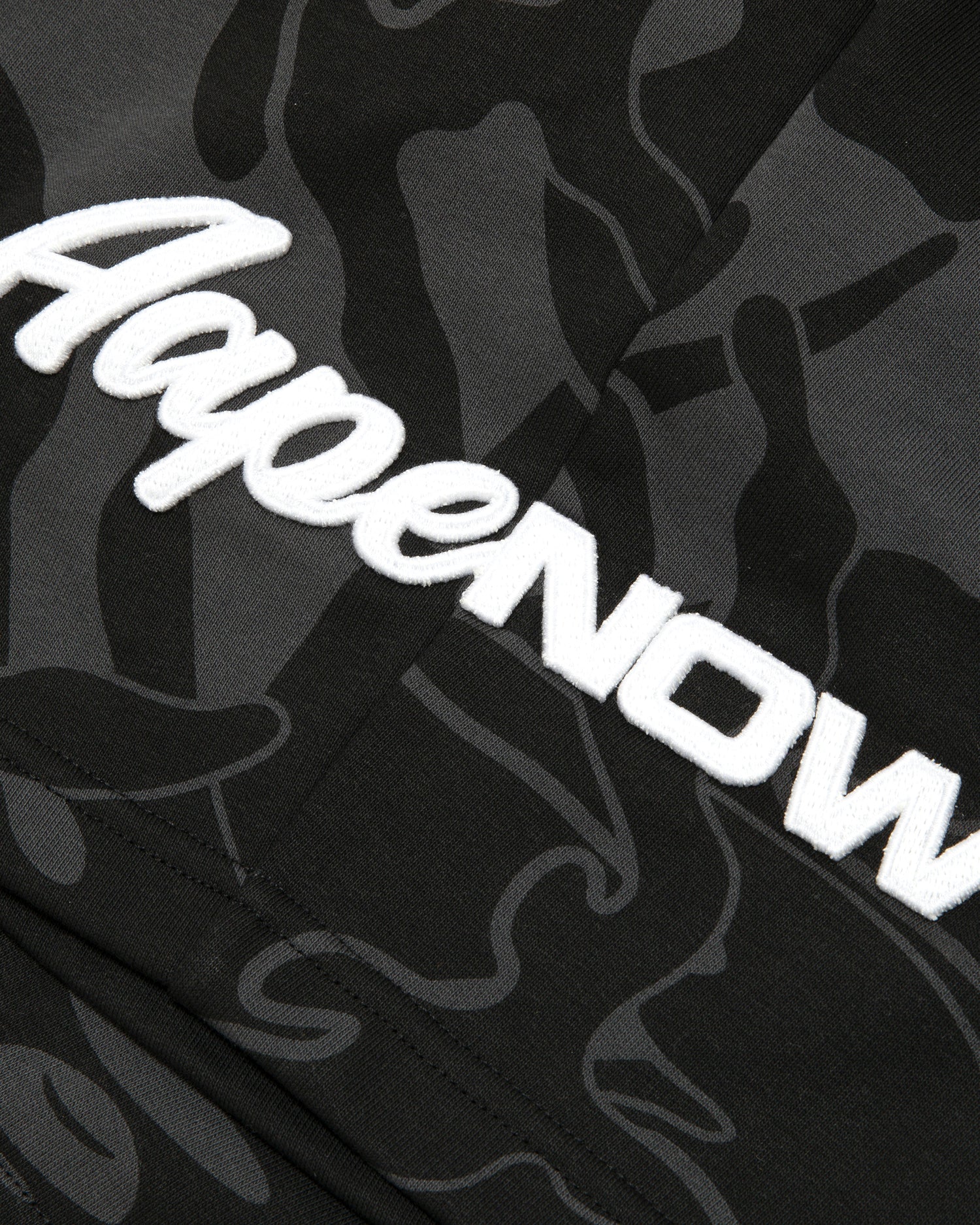 AAPENOW moonface logo camo sweat shorts - Image 4