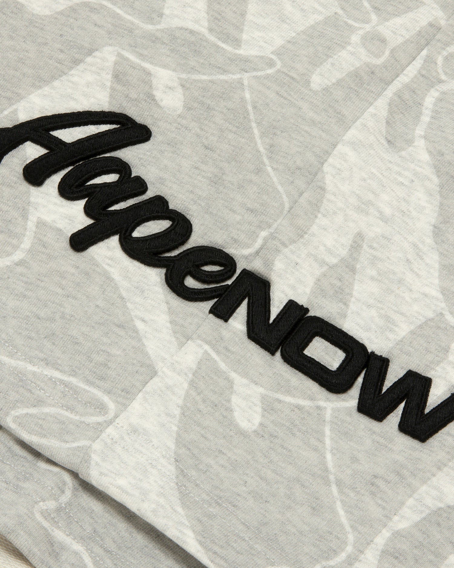 AAPENOW moonface logo camo sweat shorts - Image 9
