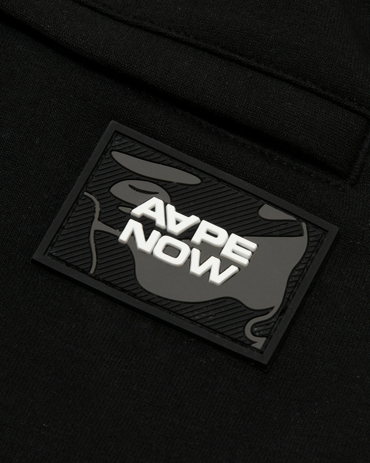 AAPENOW moonface logo cargo sweat shorts - Image 9