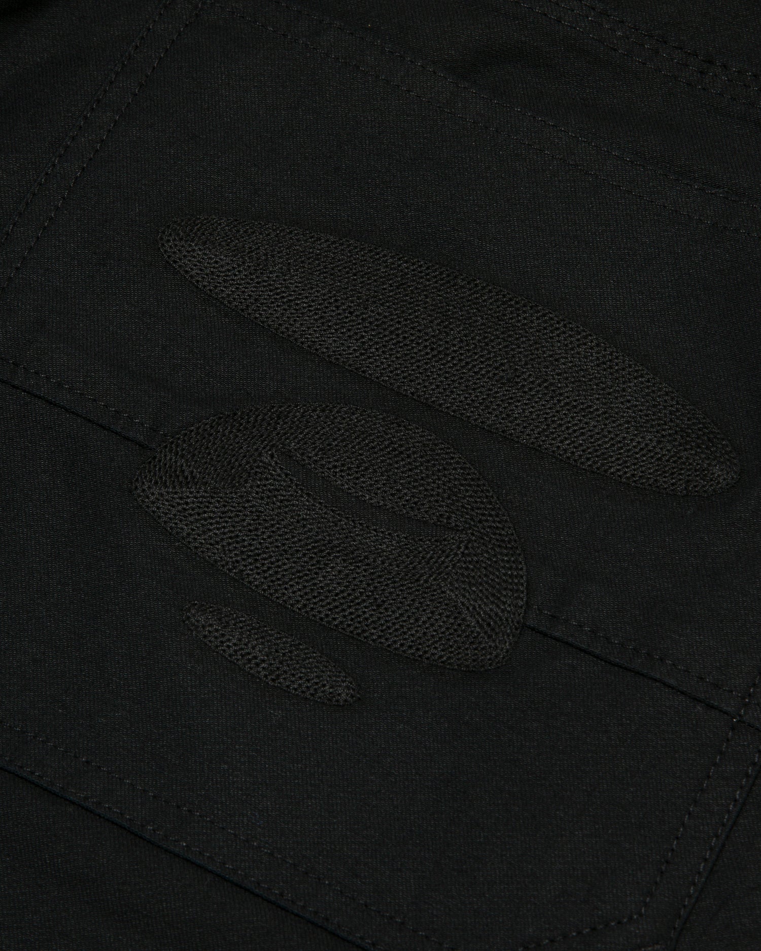 AAPEUNVS moonface logo patch shorts - Image 3