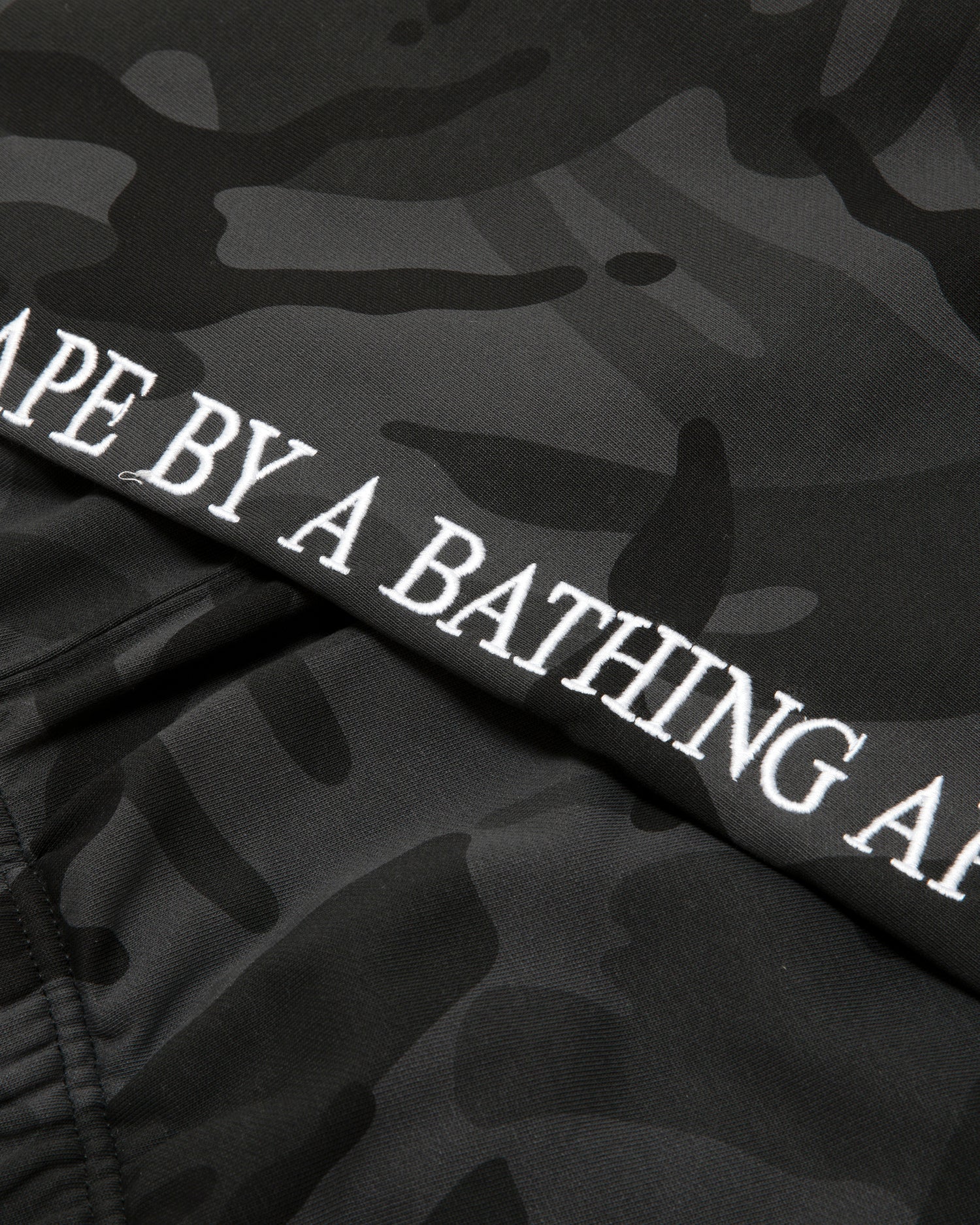 AAPENOW moonface logo sweat shorts - Image 4