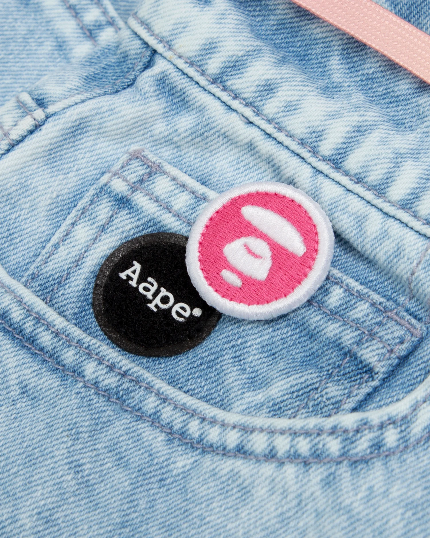 Moonface patch embroidered denim shorts - Image 8