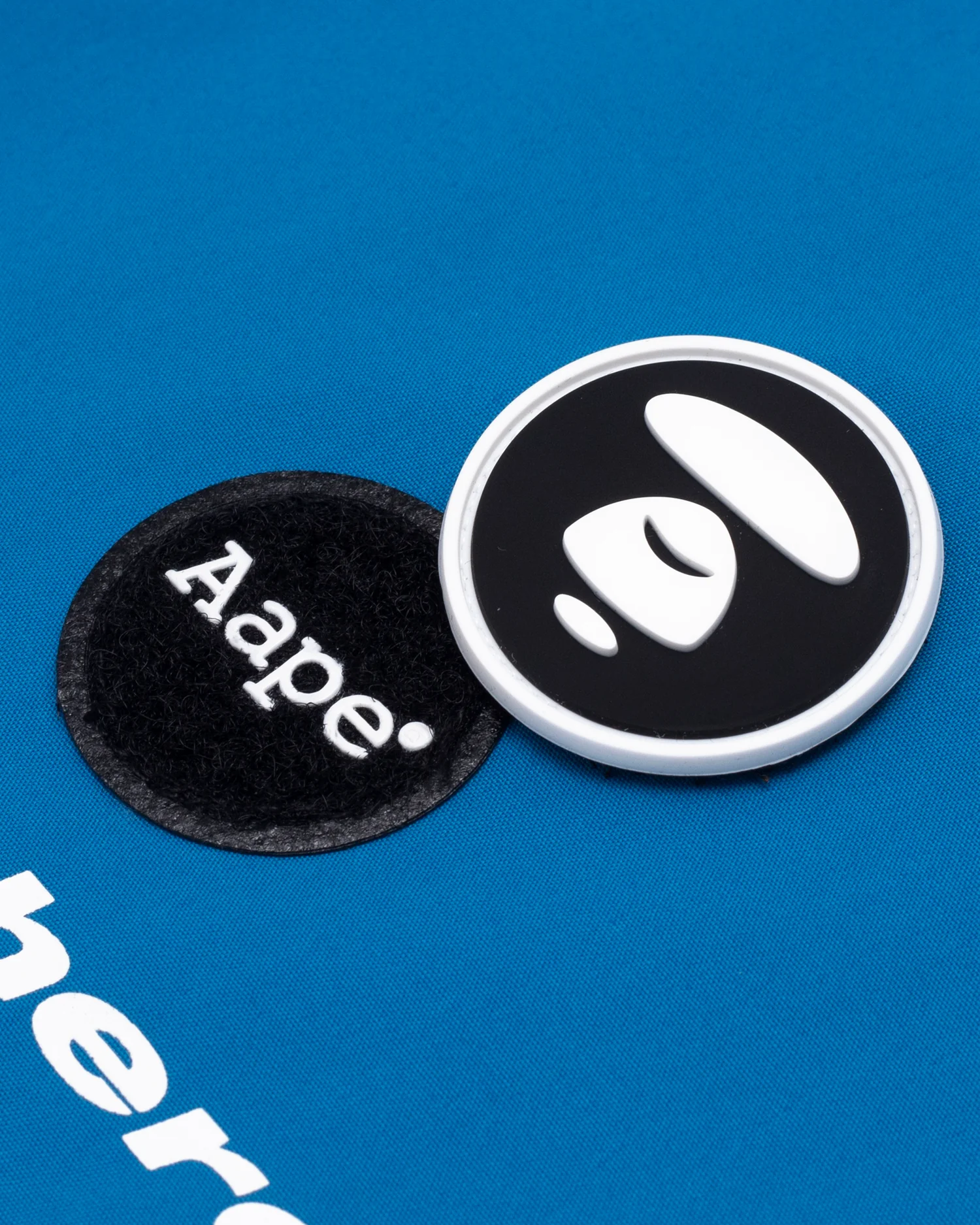 Moonface pocket shirt - Image 13