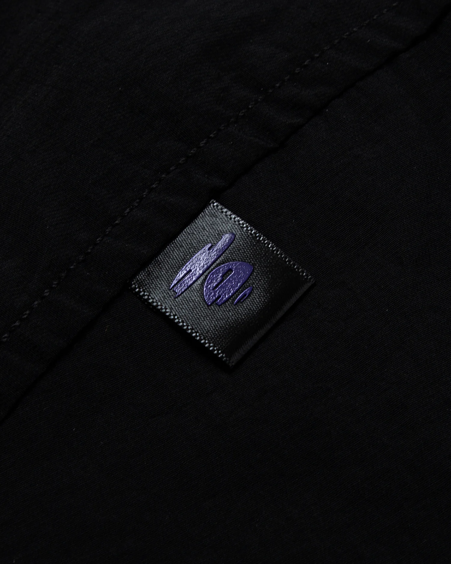 Moonface patch short-sleeve nylon shirt - Image 5