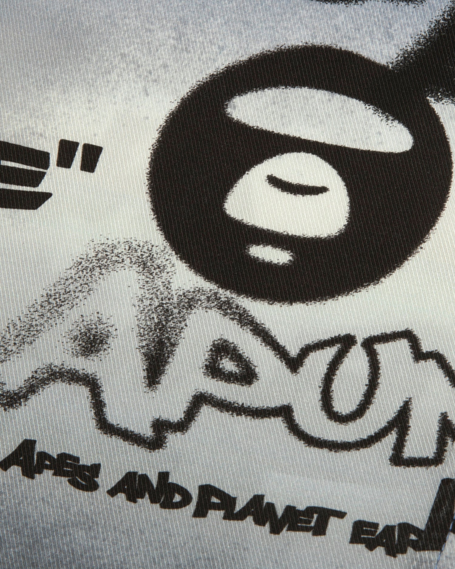 AAPEUNVS graffiti-print short sleeve shirt - Image 8