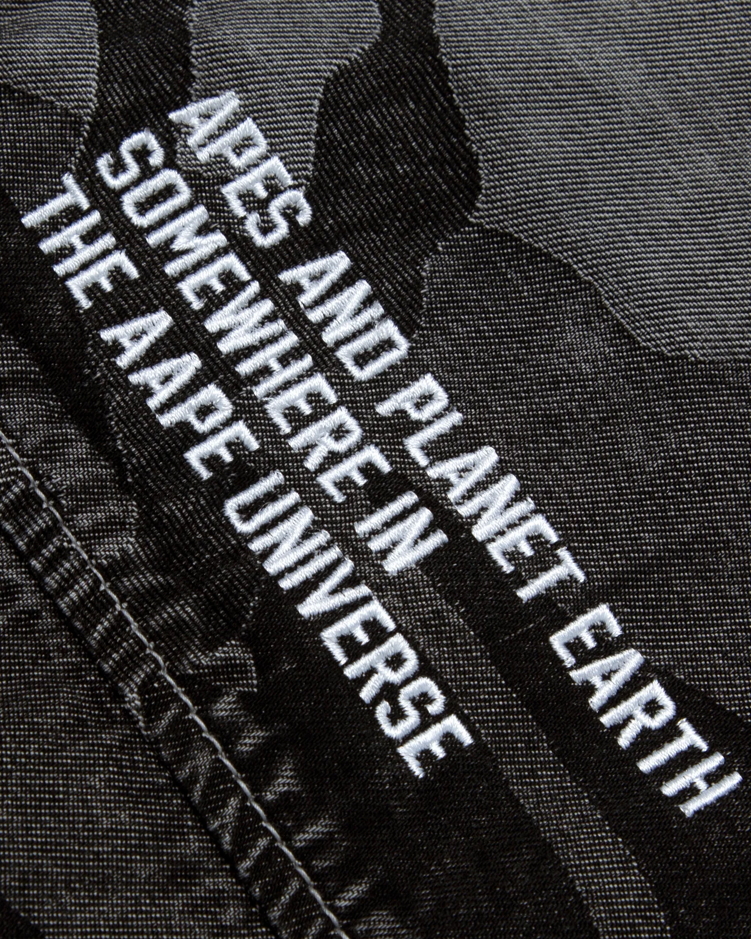 Moonface patch gradient camo shirt - Image 5