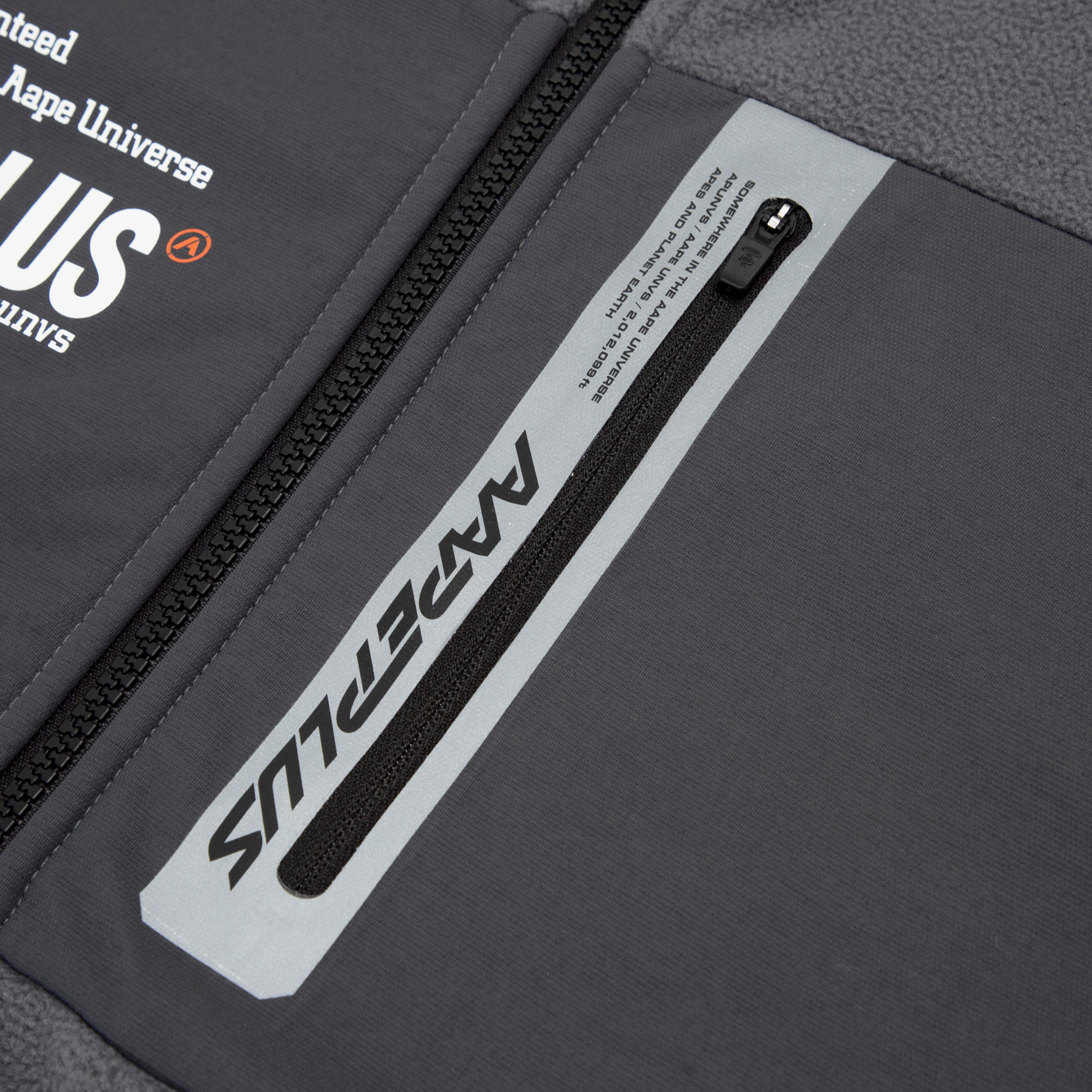 Logo zip sweatshirt - Image 3