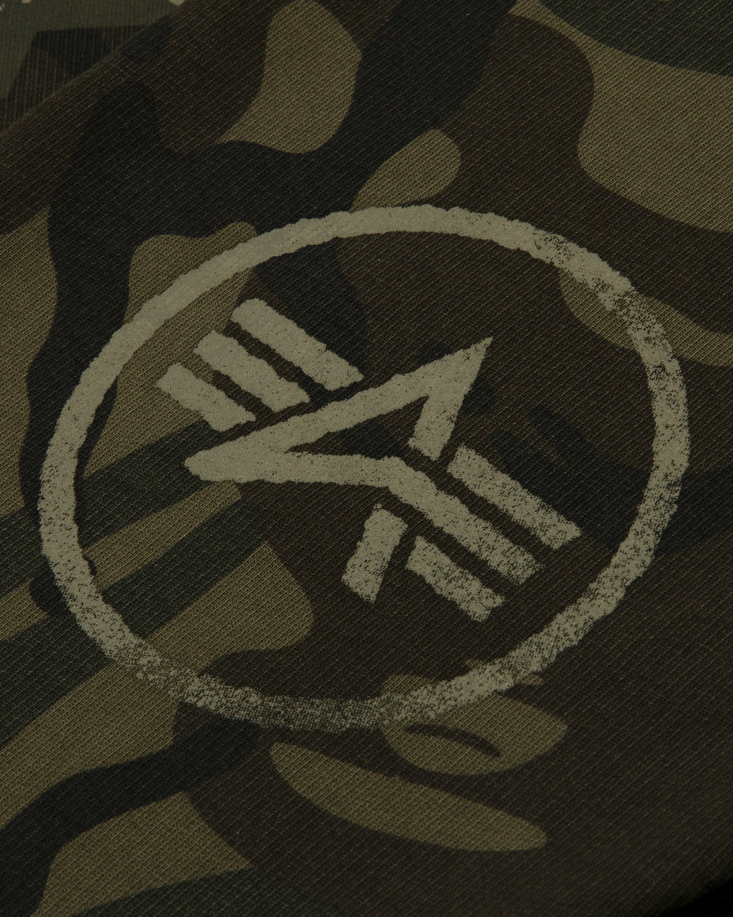 X Alpha Industries logo camo sweatshirt - Image 3