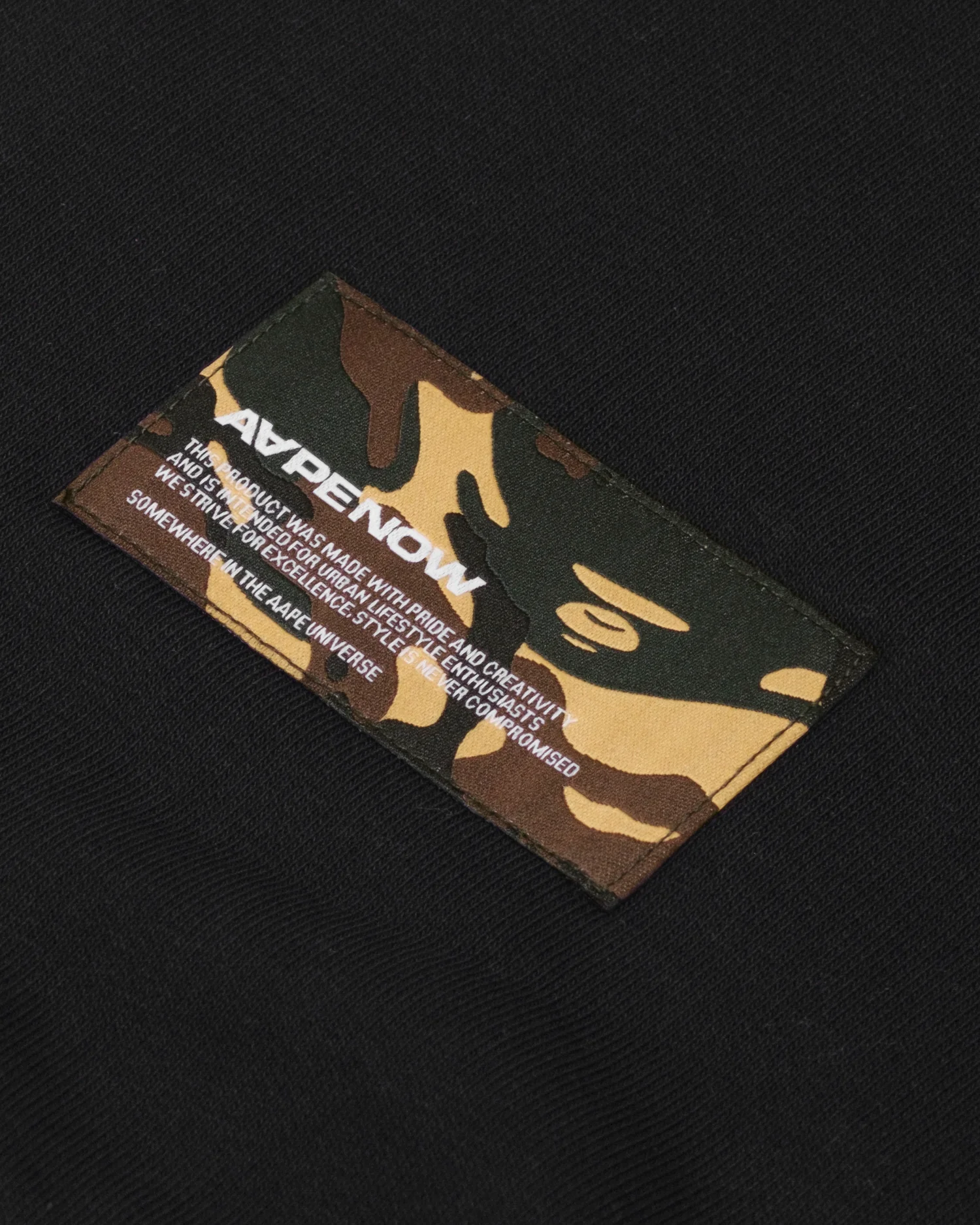 Moonface camo patch sweatshirt - Image 4