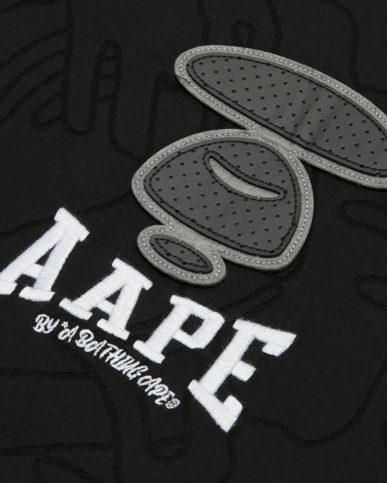 Moonface logo camo crew neck sweatshirt - Image 5