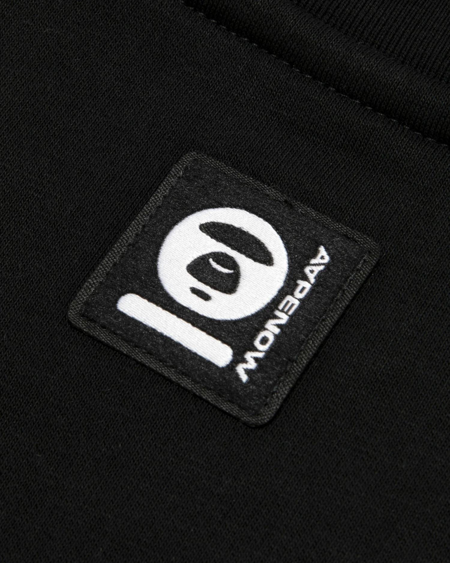 AAPENOW heart moonface sweatshirt - Image 3
