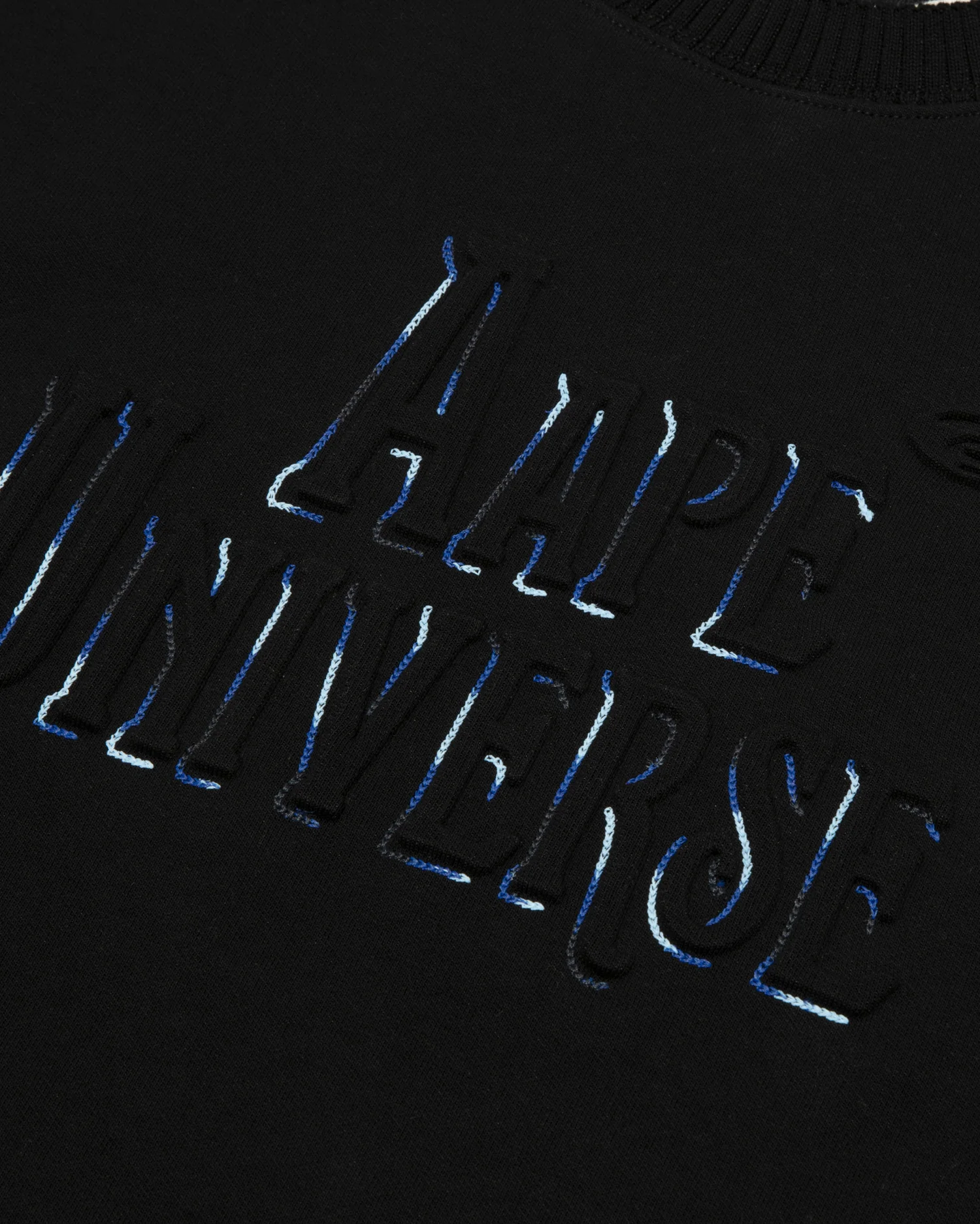 AAPEUNVS graphic sweatshirt - Image 3