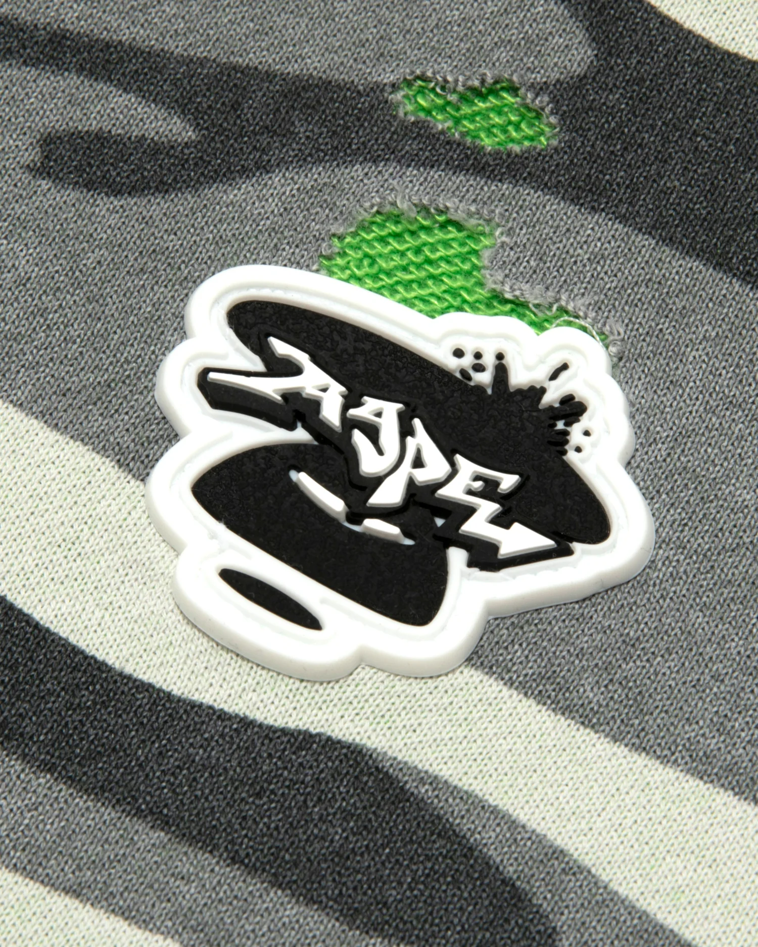 Moonface camo zip-up hoodie - Image 5