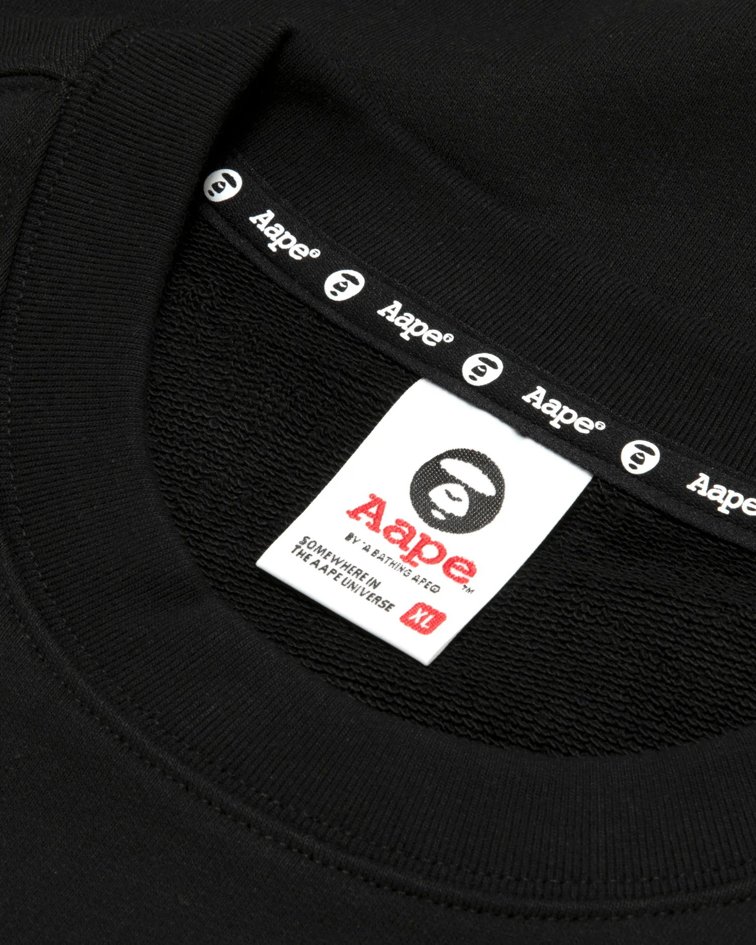 AAPEUNVS graphic sweatshirt - Image 5