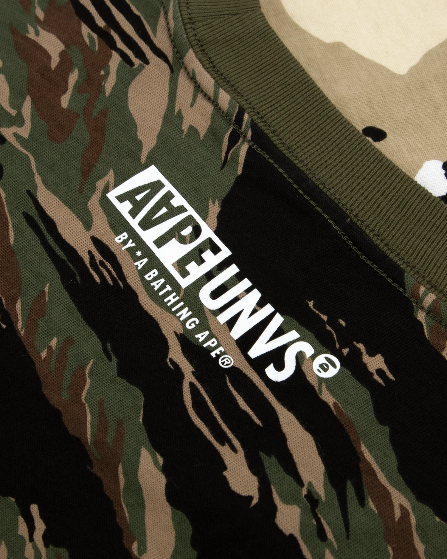 Colour blocked camo printed tee - Image 5