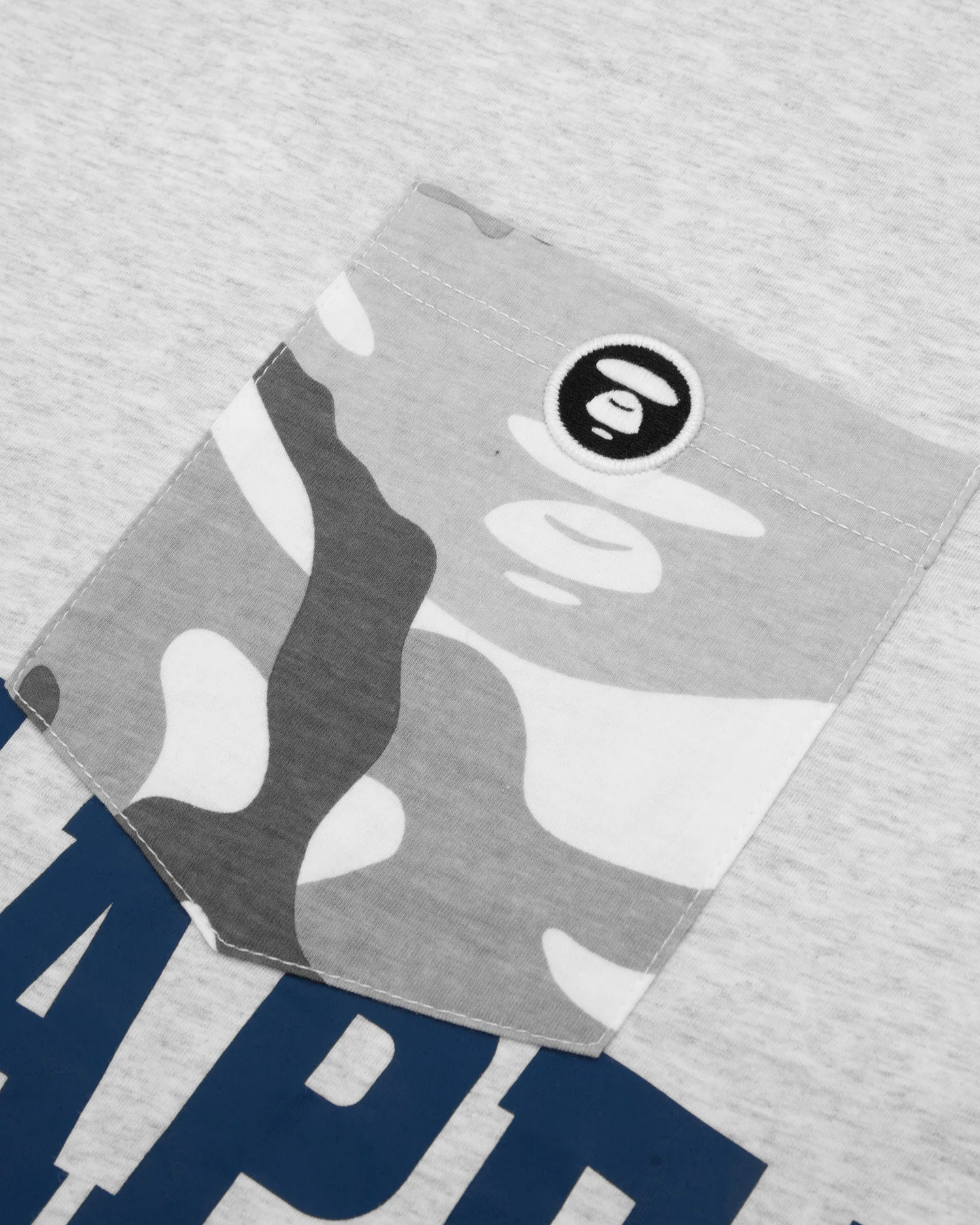 Moonface chest pocket tee - Image 5