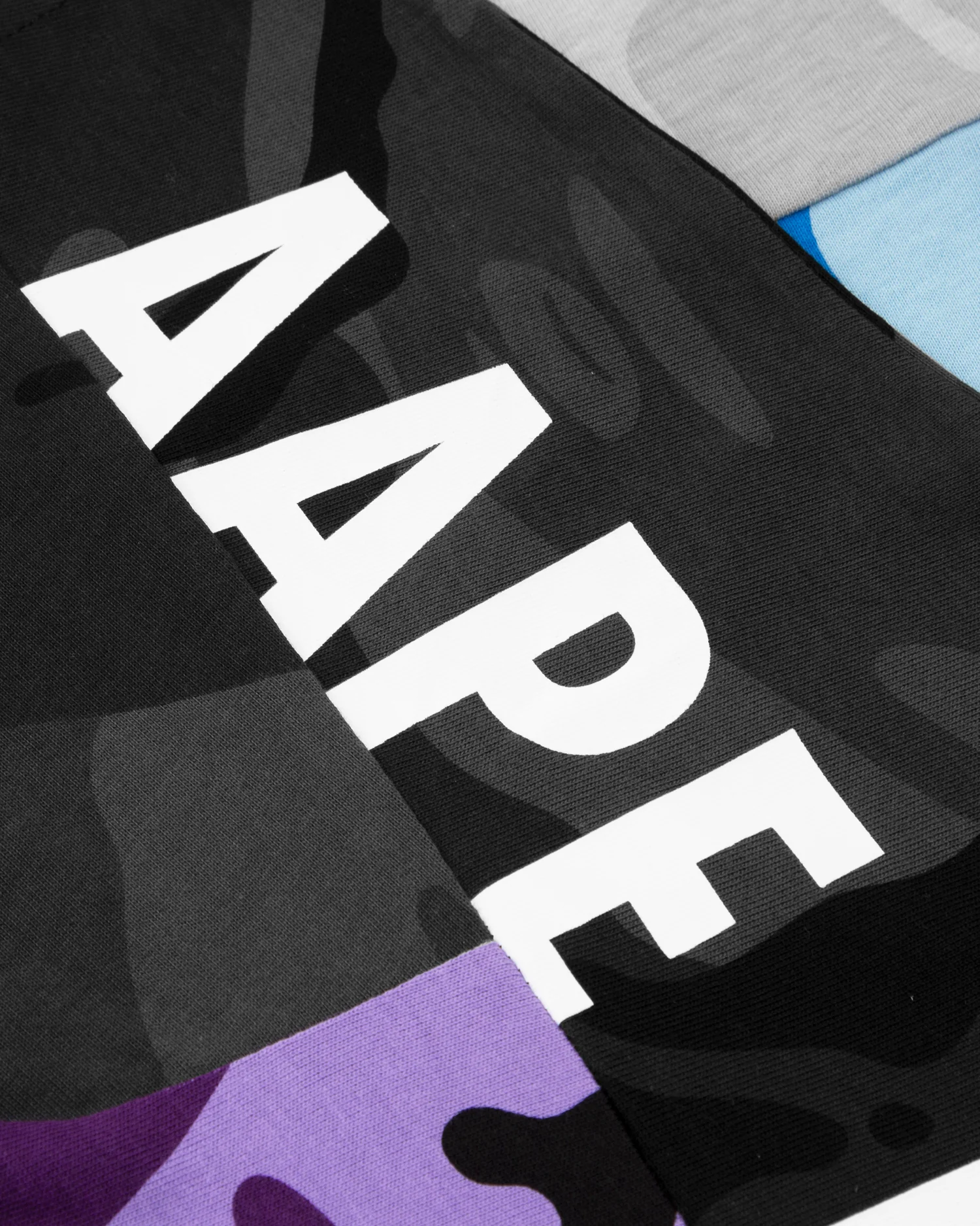Colour block camo print tee - Image 5