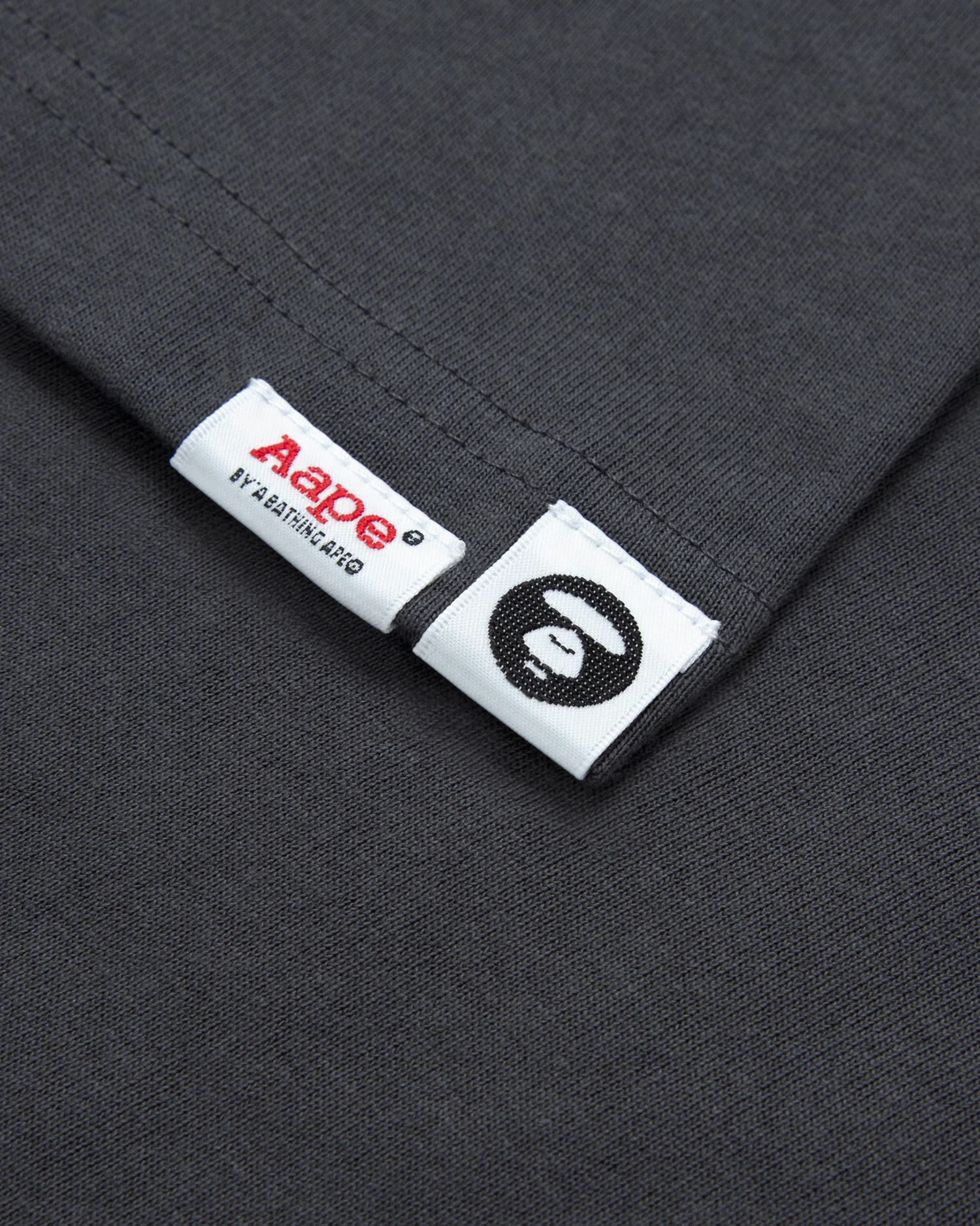 Moonface hologram printed tee - Image 10