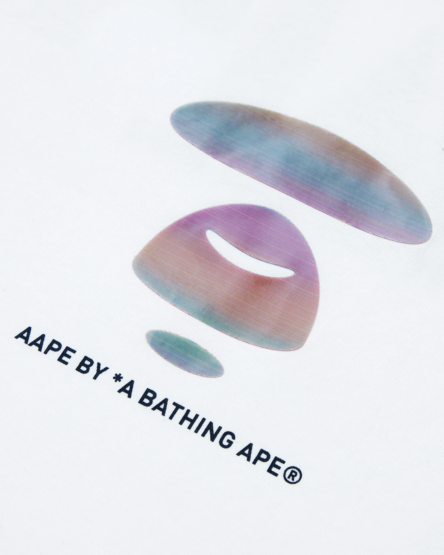 Moonface hologram printed tee - Image 13