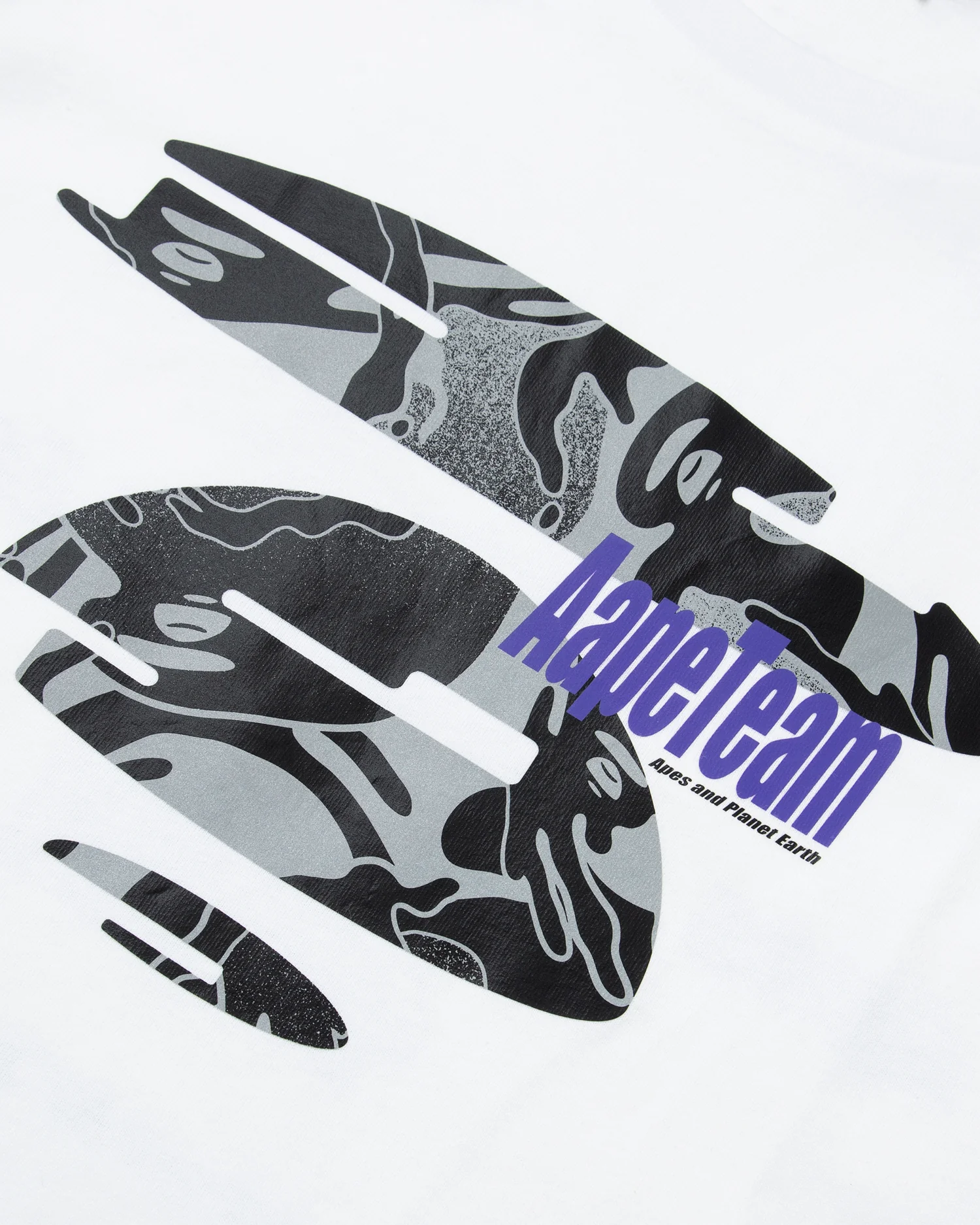 Moonface graphic printed tee - Image 13
