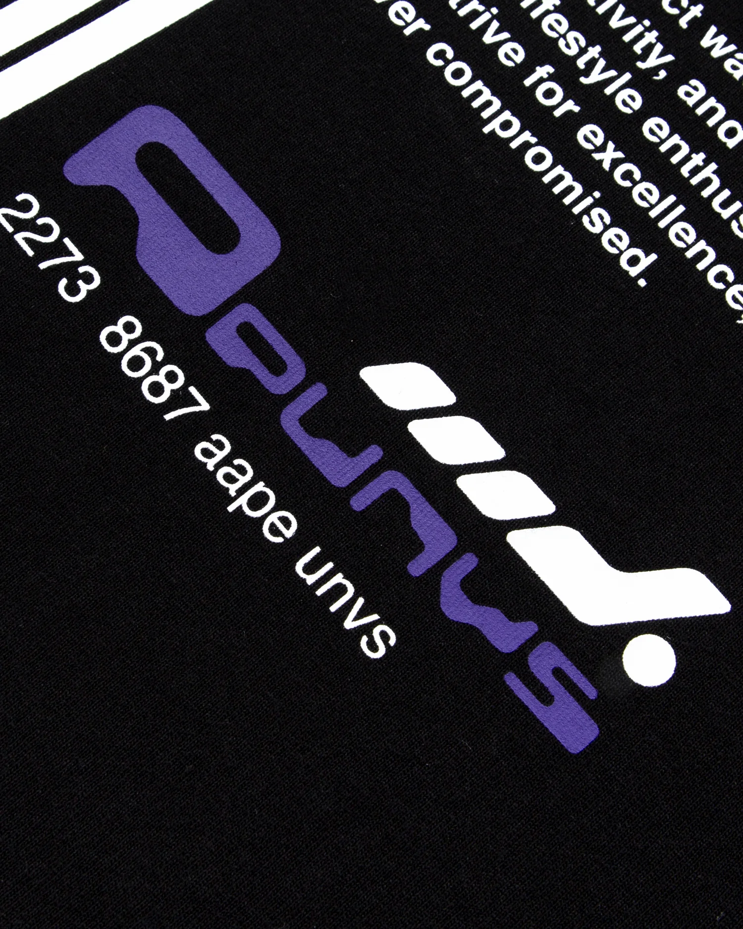 Moonface embossed logo tee - Image 9