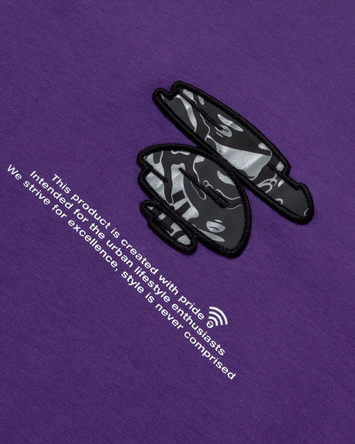Moonface embroidered camo panelled tee - Image 13