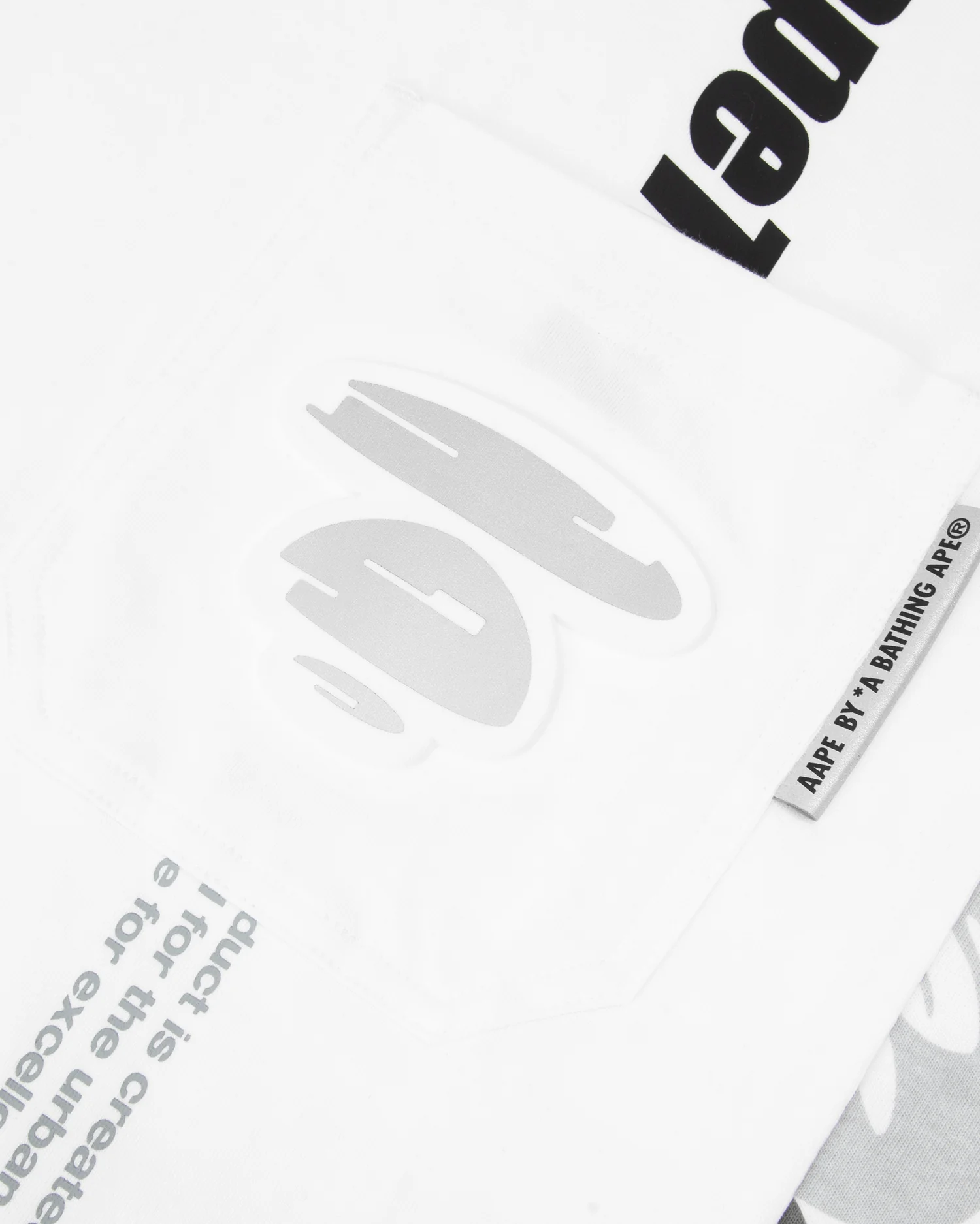Moonface chest pocket tee - Image 3