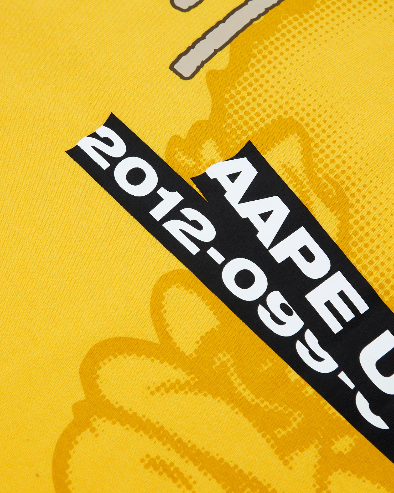 Moonface graphic tee - Image 15