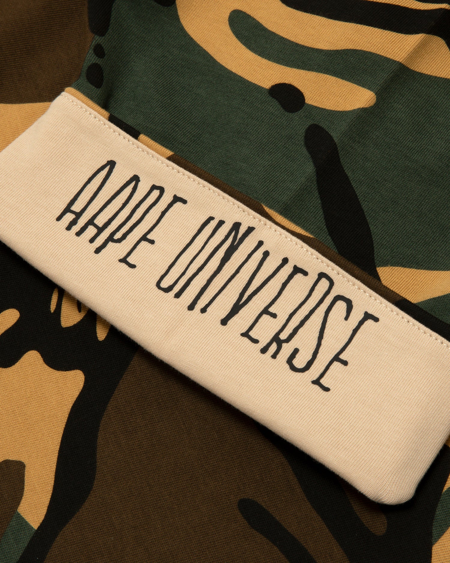Moonface contrasting-trimmed tee - Image 4