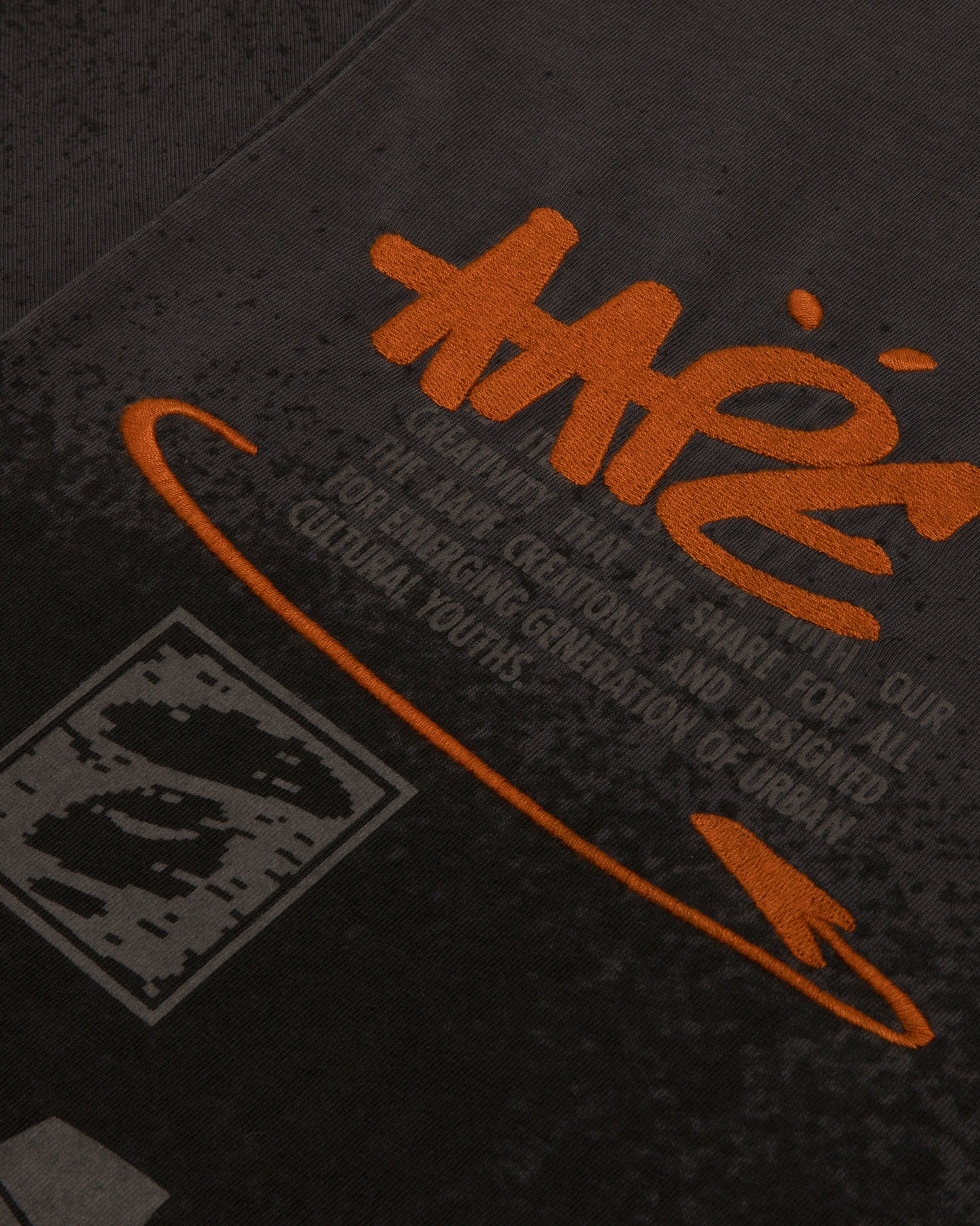 Moonface logo tee - Image 4
