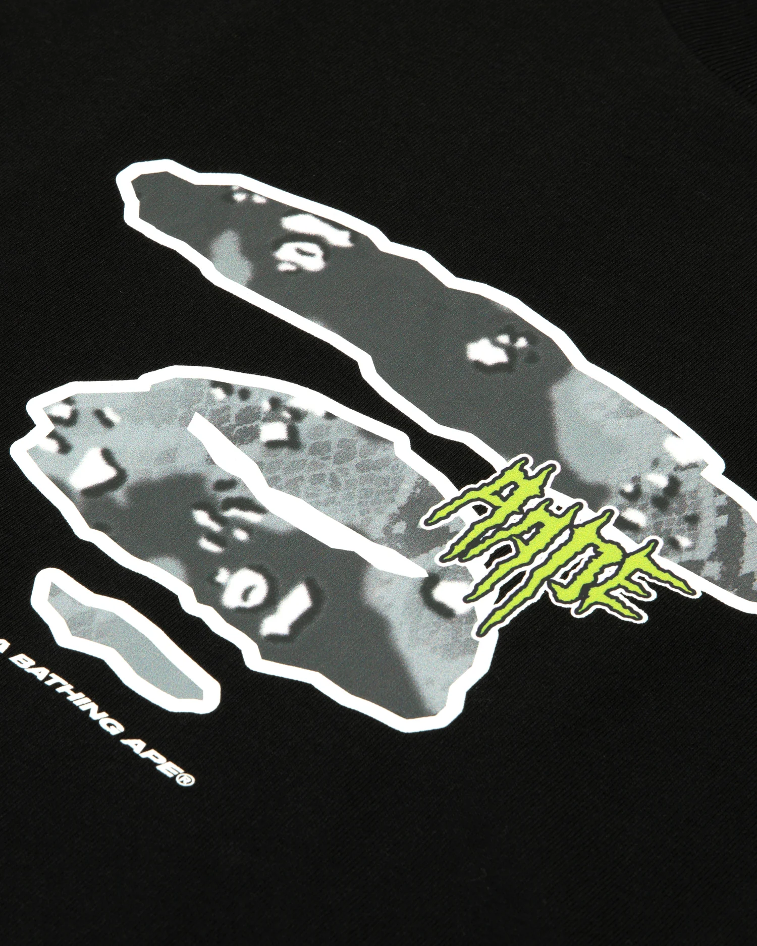 Camo moonface logo tee - Image 5