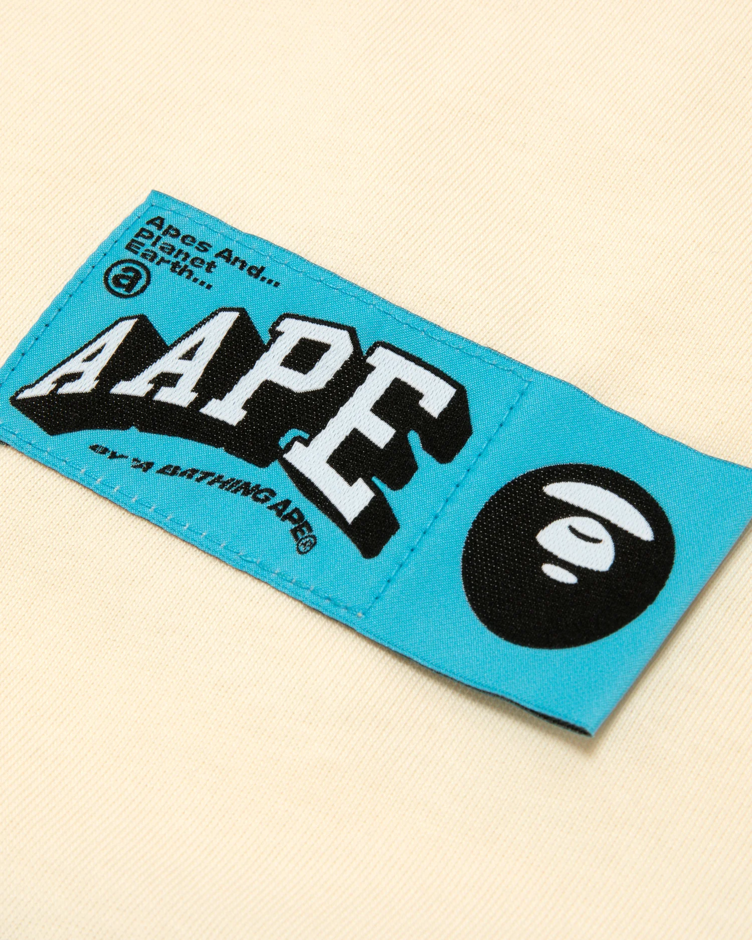 Moonface logo camo short sleeve tee - Image 8