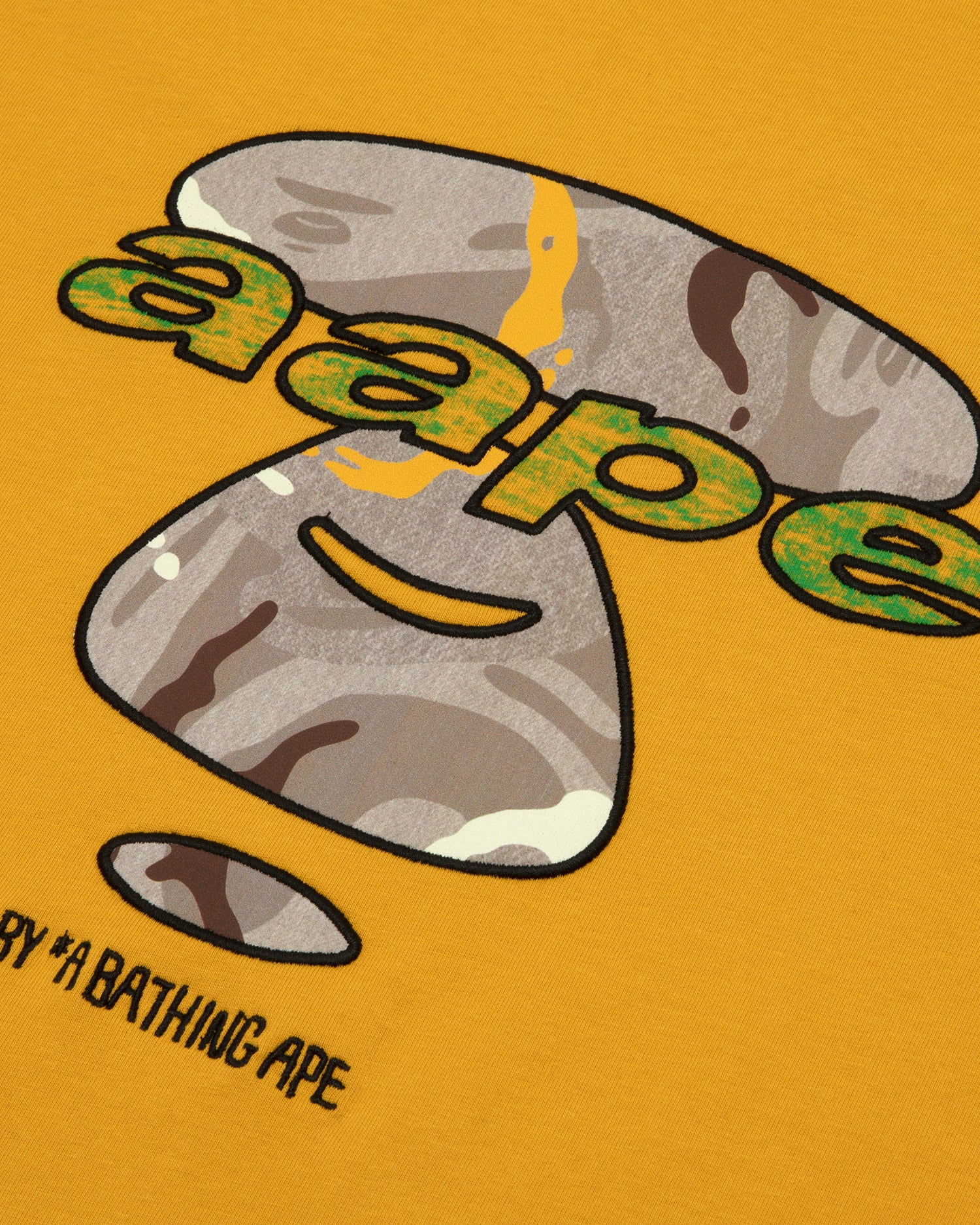 AAPEUNVS camo moonface logo short sleeve tee - Image 8
