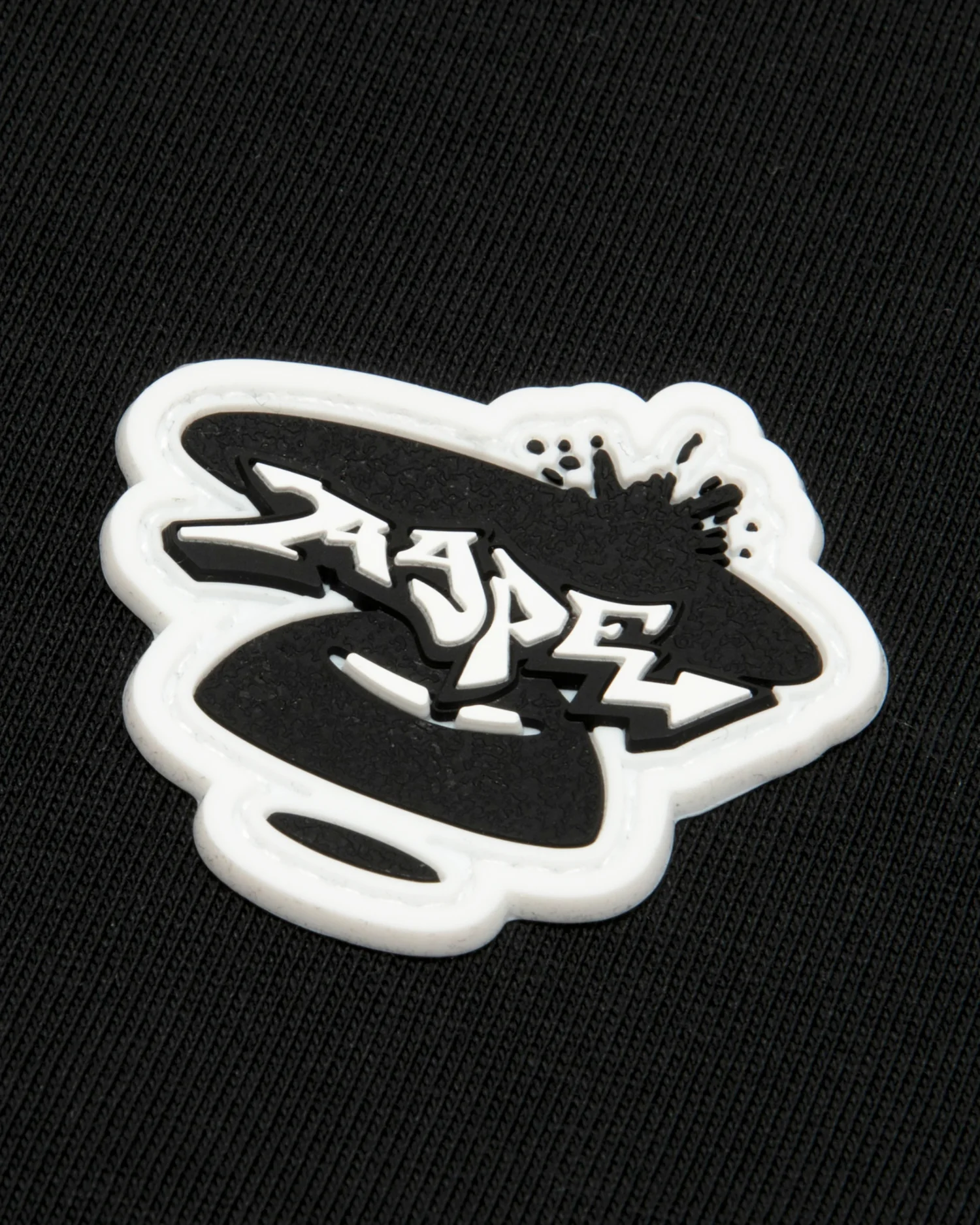 AAPEUNVS graphic tee - Image 3