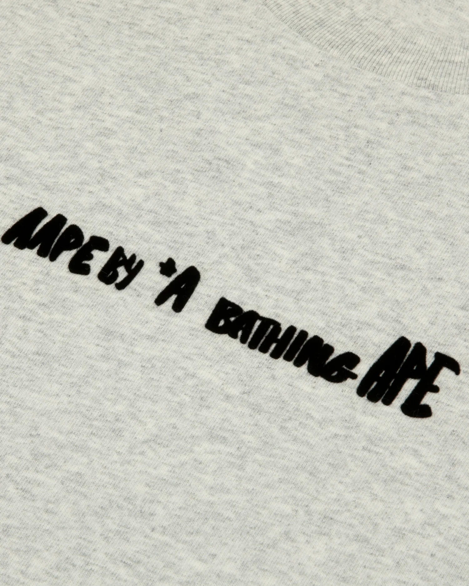 AAPEUNVS graphic tee - Image 3