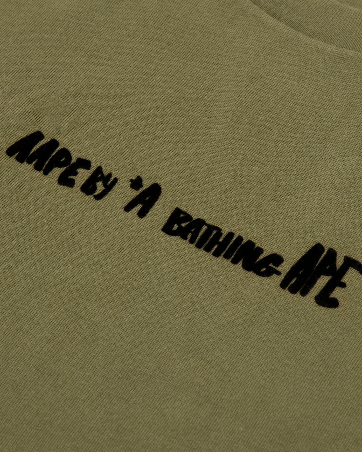 AAPEUNVS graphic tee - Image 3