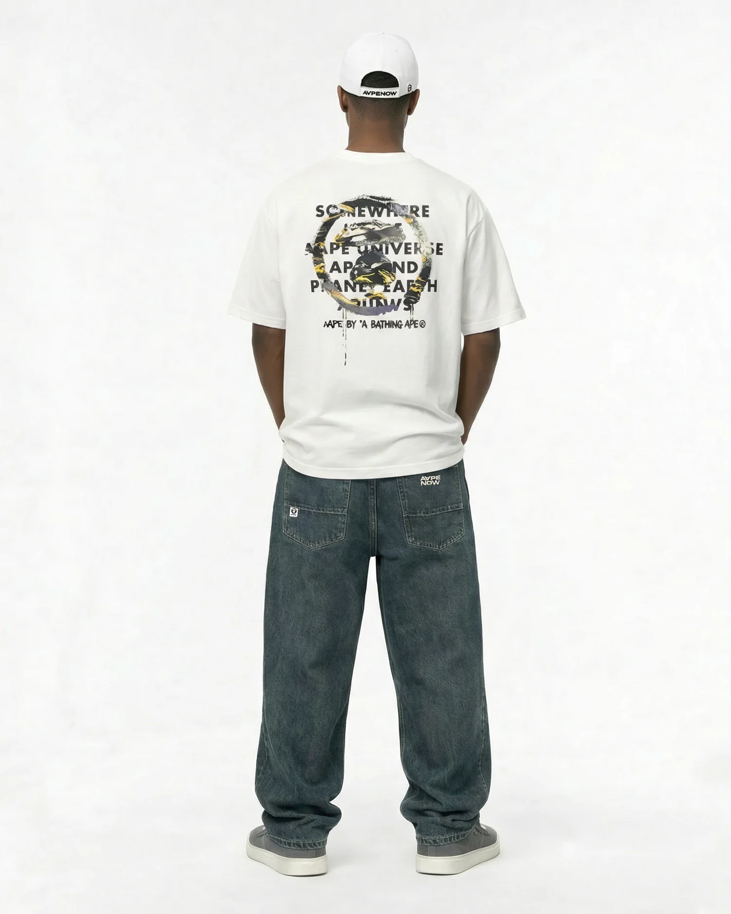 AAPEUNVS graphic tee - Image 3