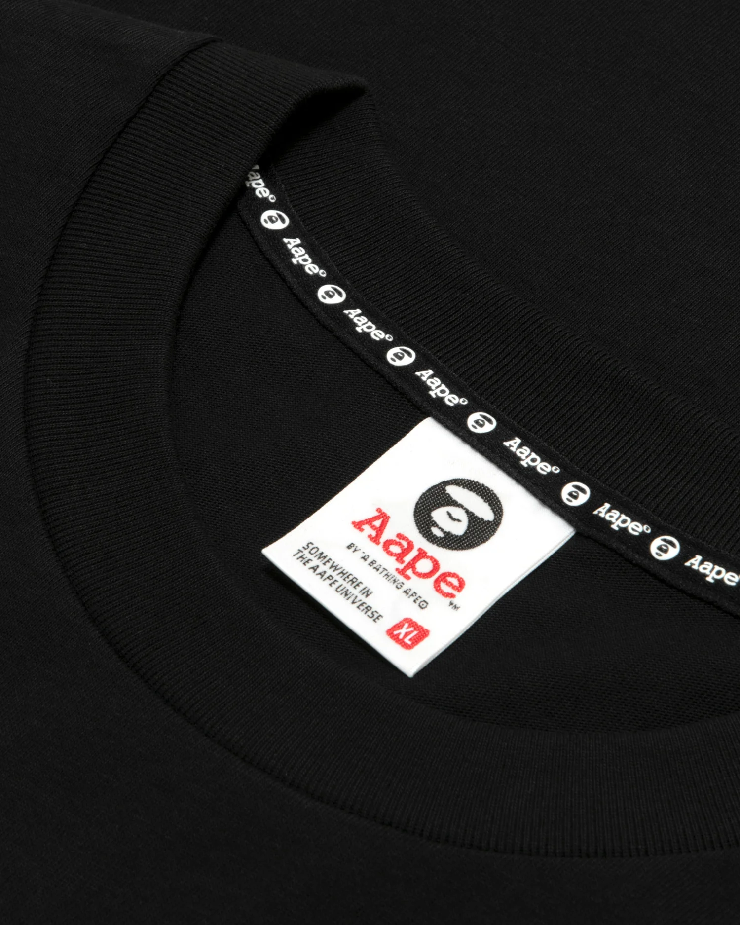AAPEUNVS graphic tee - Image 9