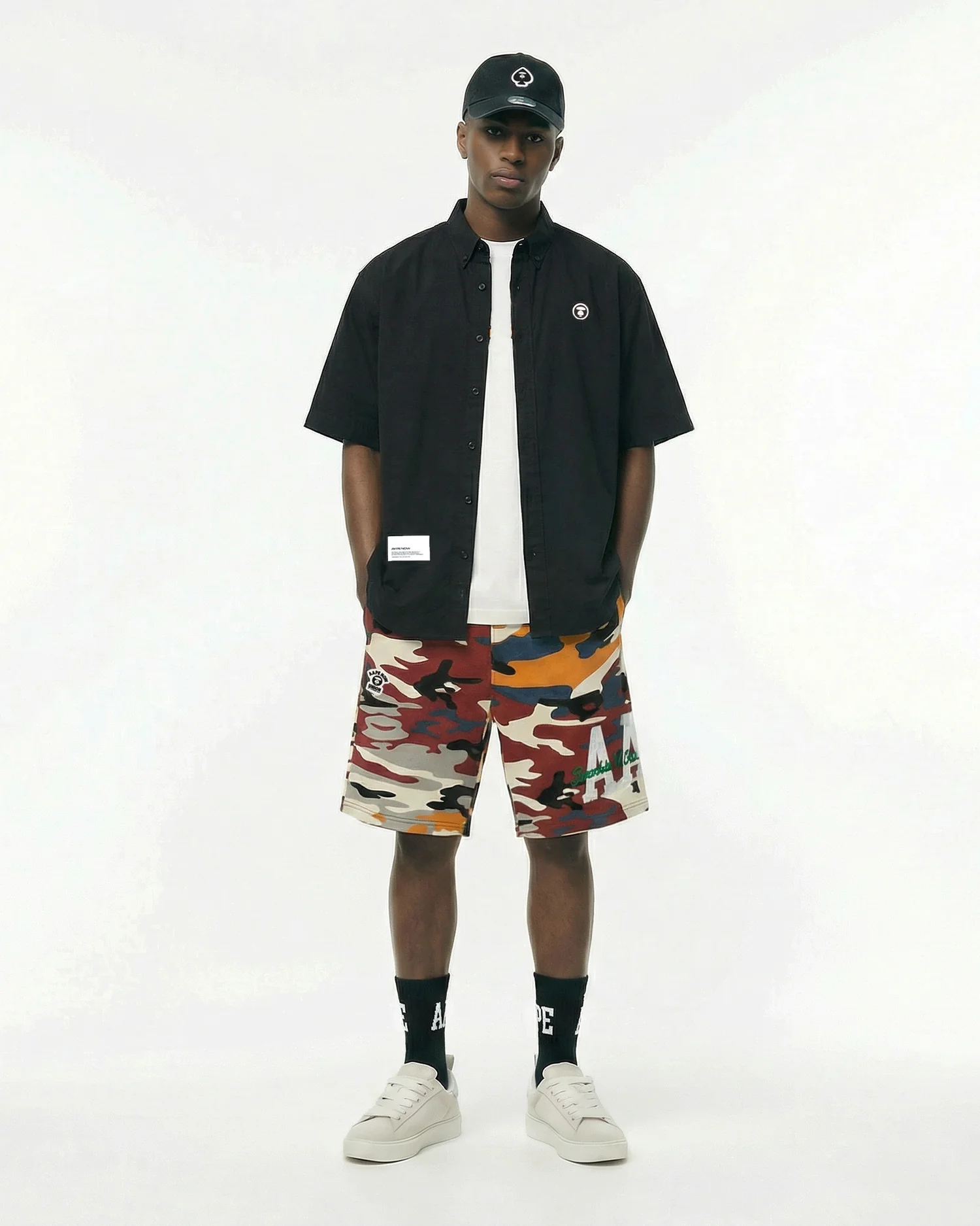 AAPEUNVS graphic tee - Image 4