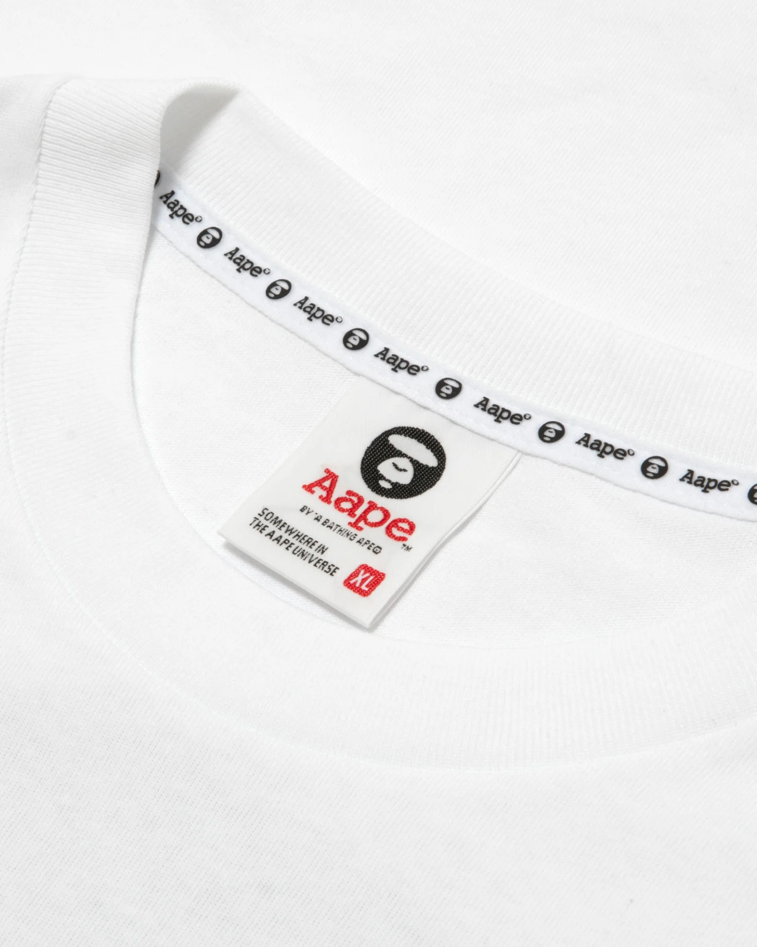 AAPEUNVS graphic tee - Image 8