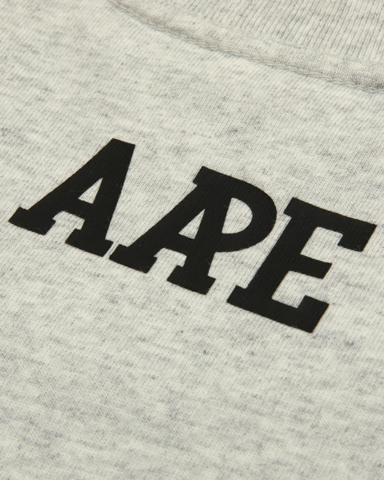 AAPEUNVS graphic tee - Image 7