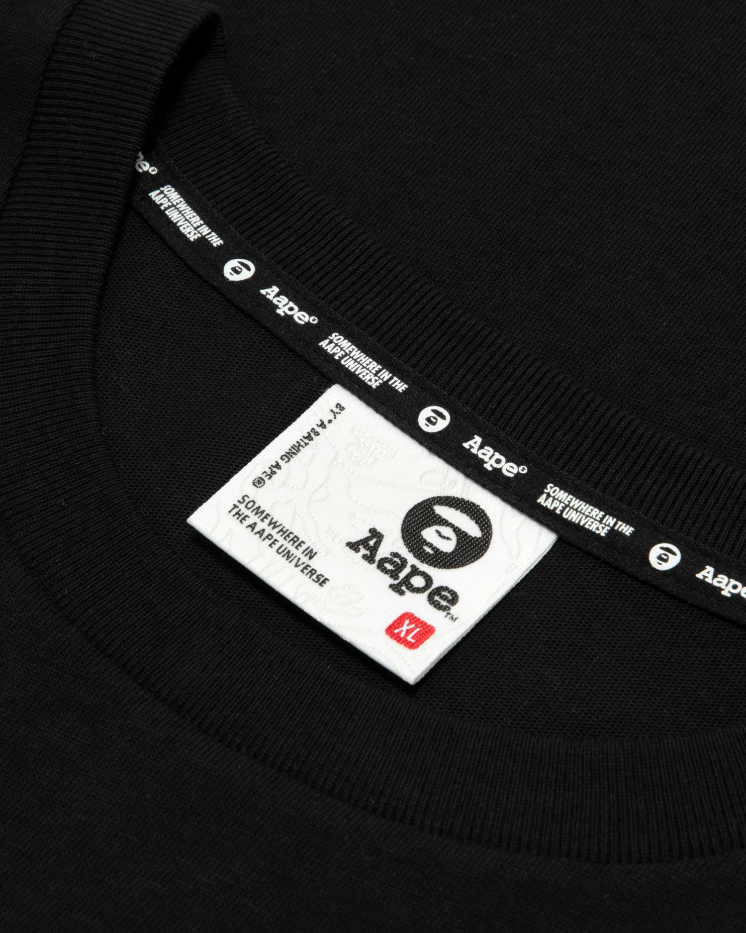 AAPEUNVS graphic tee - Image 6